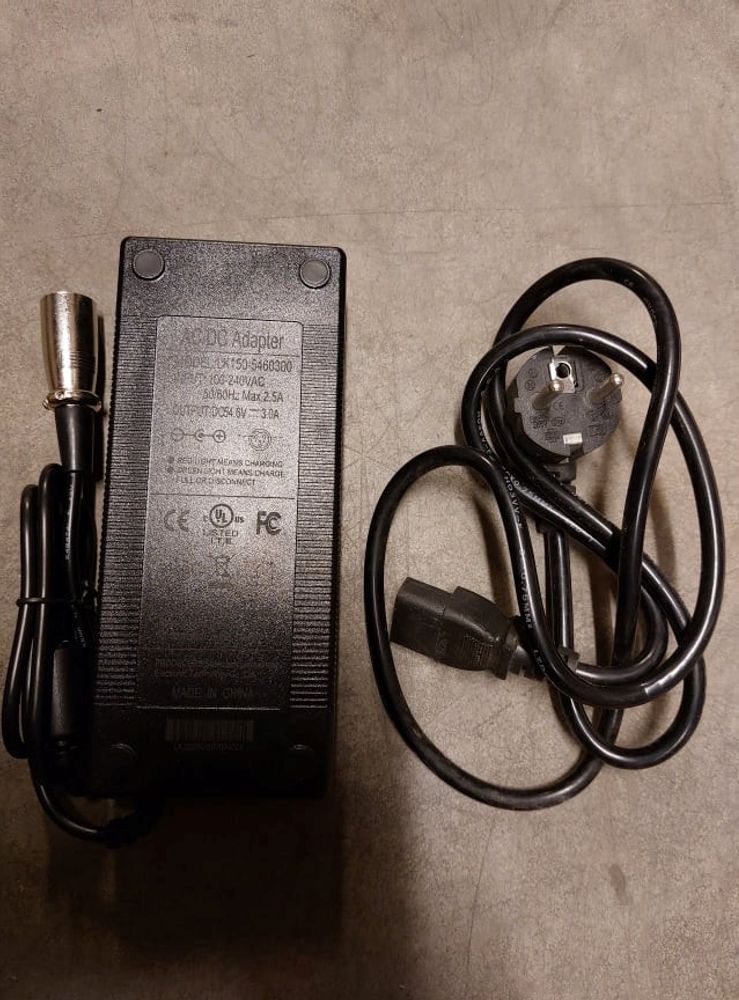 Lader til LIA-FJ-e-tri-01-500w