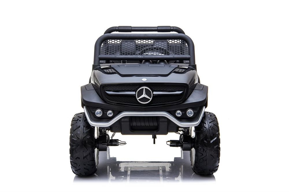 Barnebil Mercedes Unimog sort, 4x12V