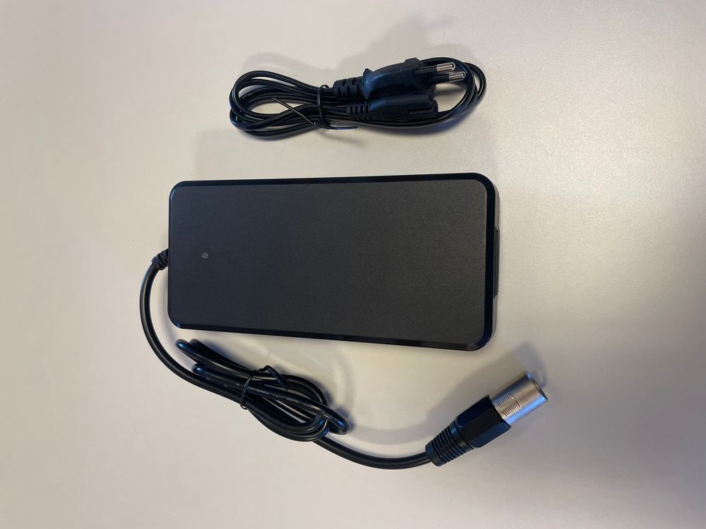 Lader for Fiido T2 Longtail Elektrisk lastesykkel 