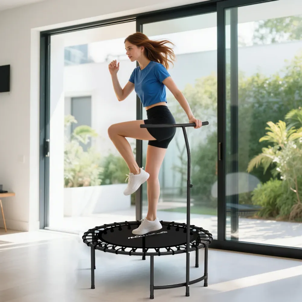 Fitness-trampoline med justerbart håndtak – svart